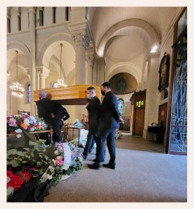 Pompes funèbres Neuilly-sur-Seine : Cérémonie obsèques - . Accompagnement Funéraire 92